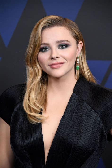 chloe grace mortaz